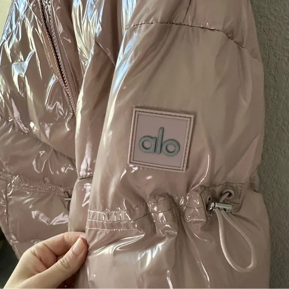 ALO YOGA Stunner Puffer Jacket in Dusty Punk SZ M - Picture 6 of 11
